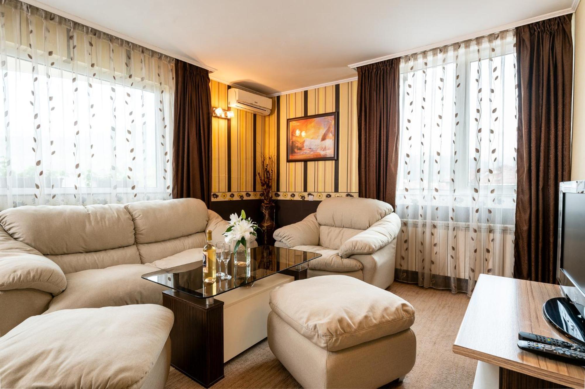 Spa Hotel Holiday Velingrad Extérieur photo