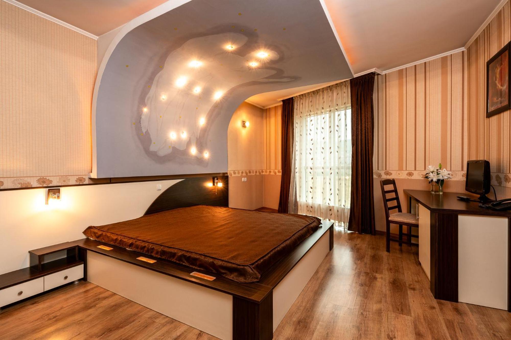 Spa Hotel Holiday Velingrad Extérieur photo