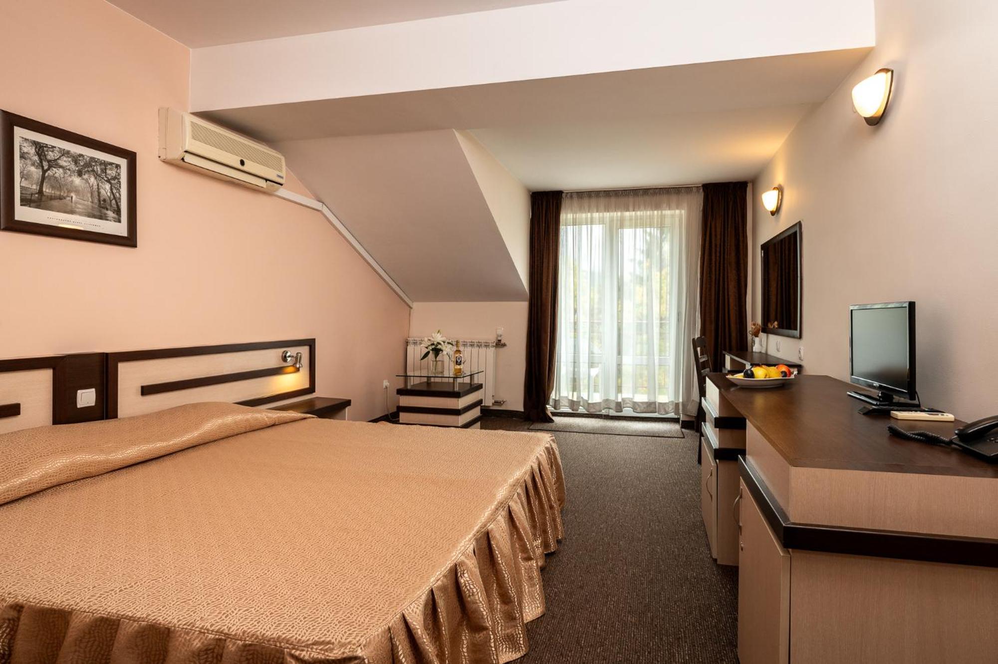 Spa Hotel Holiday Velingrad Extérieur photo