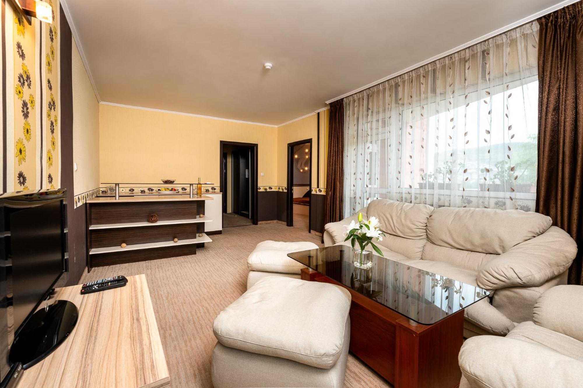 Spa Hotel Holiday Velingrad Extérieur photo