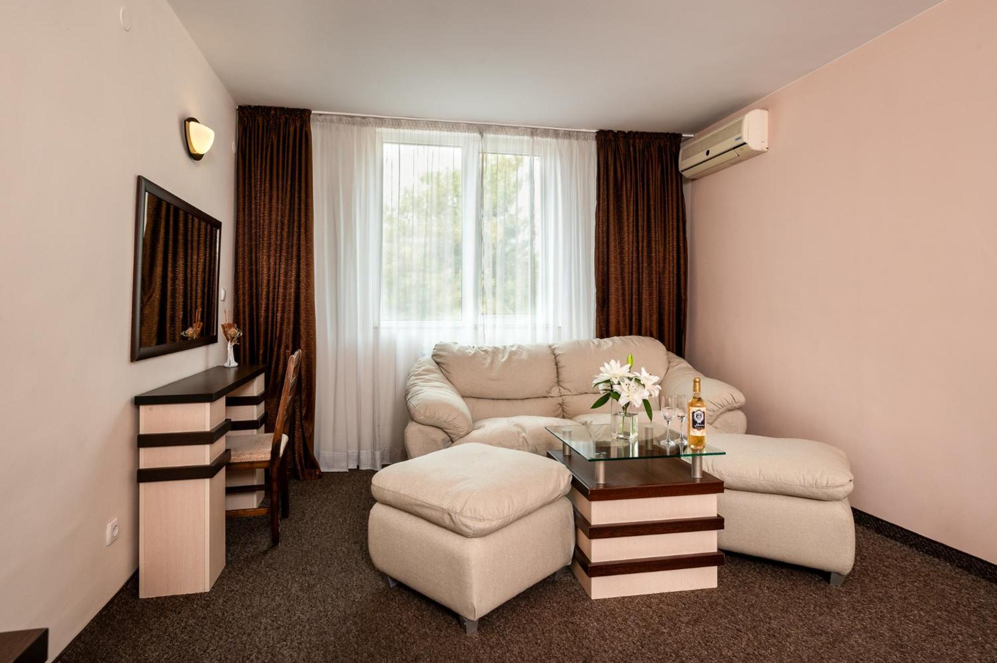 Spa Hotel Holiday Velingrad Extérieur photo