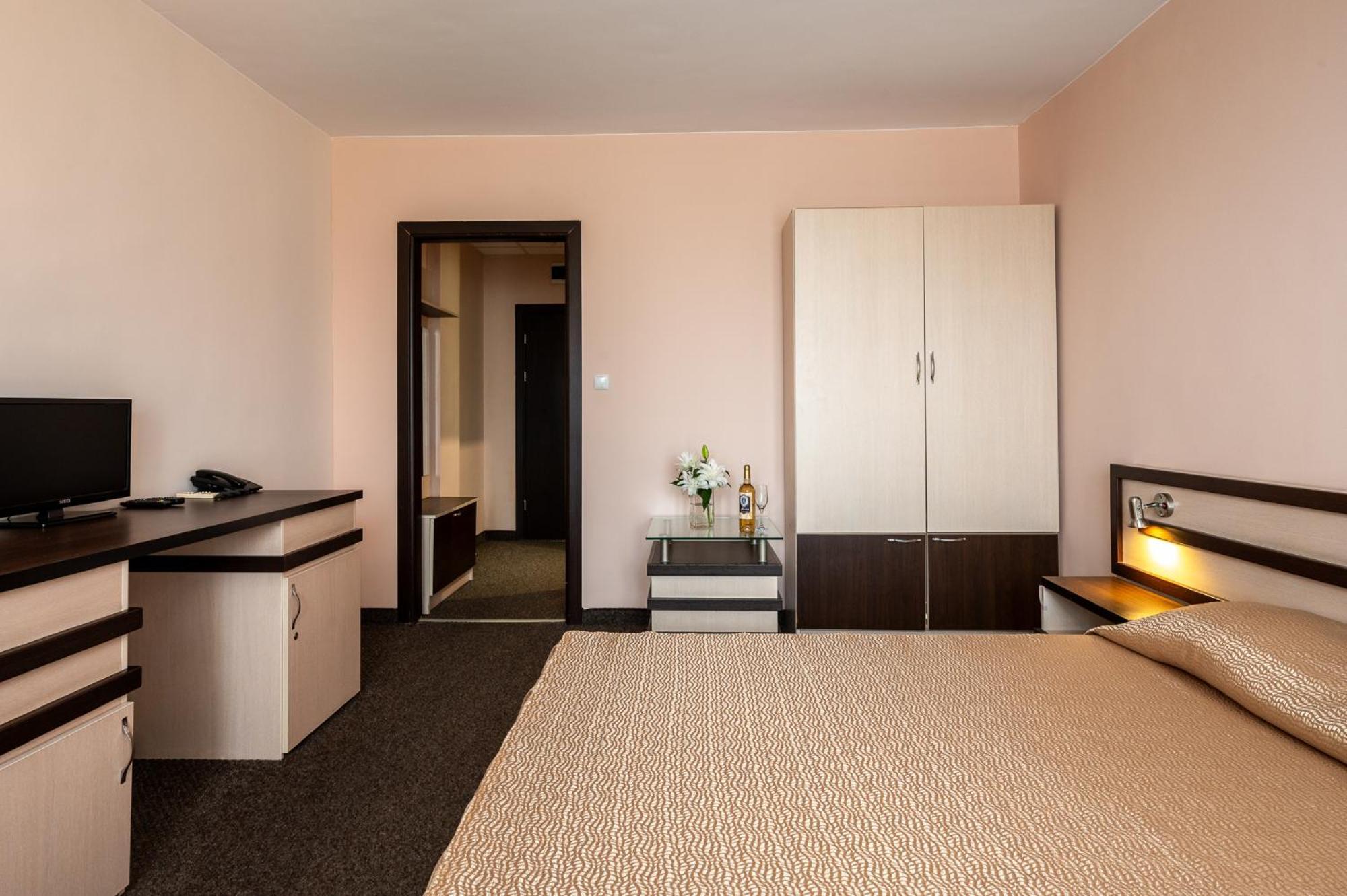 Spa Hotel Holiday Velingrad Extérieur photo