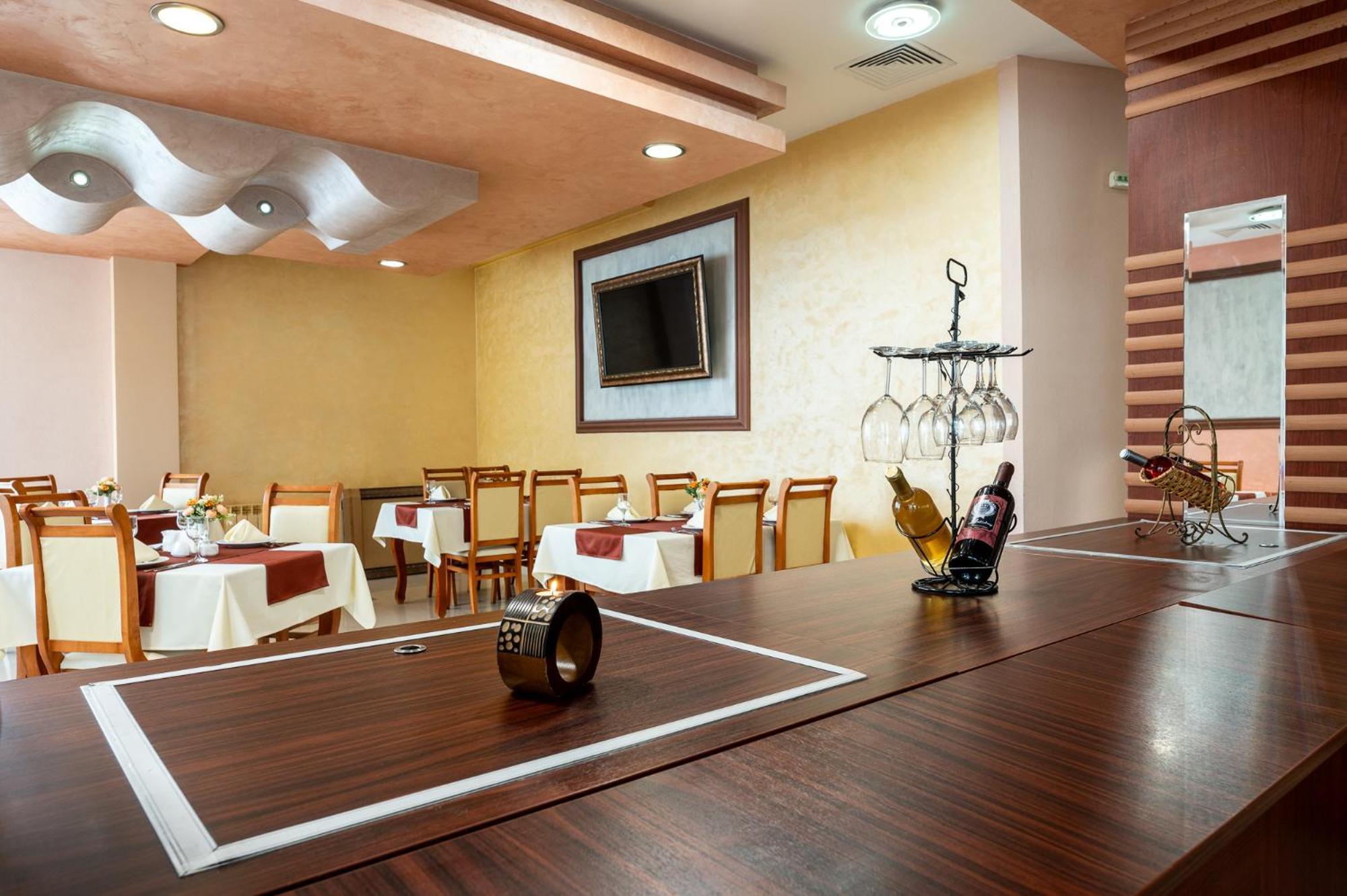 Spa Hotel Holiday Velingrad Extérieur photo